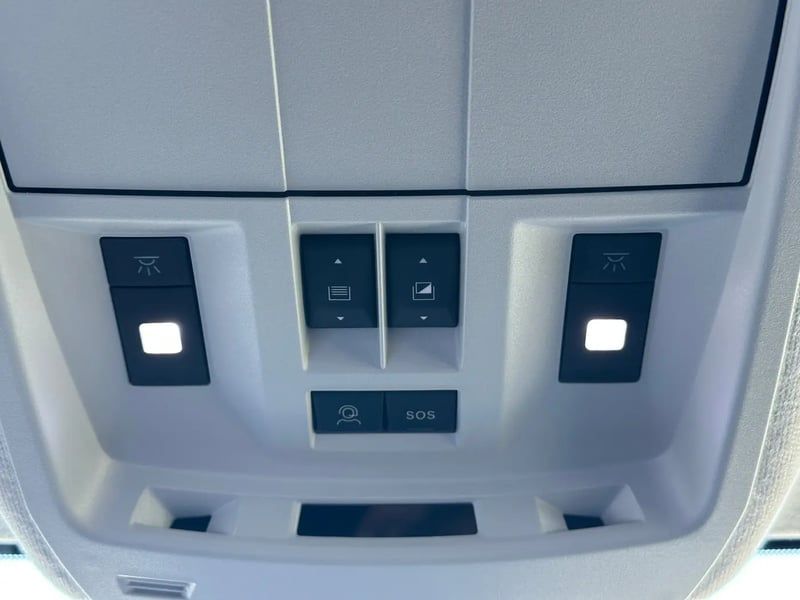 Photo de la voiture CITROEN C5 AIRCROSS Hybride 145 ch e-DCS6 Max