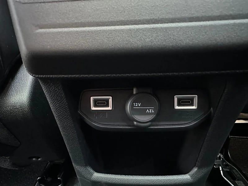 Photo de la voiture CITROEN C5 AIRCROSS Hybride 145 ch e-DCS6 Max