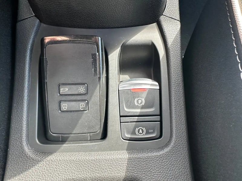 Photo de la voiture RENAULT CLIO V E-Tech full hybrid 145 ch GSR2 Techno