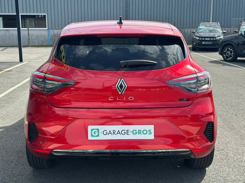 Photo de la voiture RENAULT CLIO V E-Tech full hybrid 145 ch GSR2 Techno