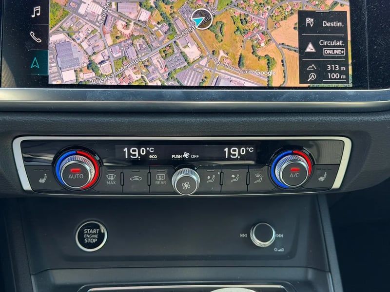 Photo de la voiture AUDI Q3 SPORTBACK 35 TDI 150 ch S tronic 7 S line