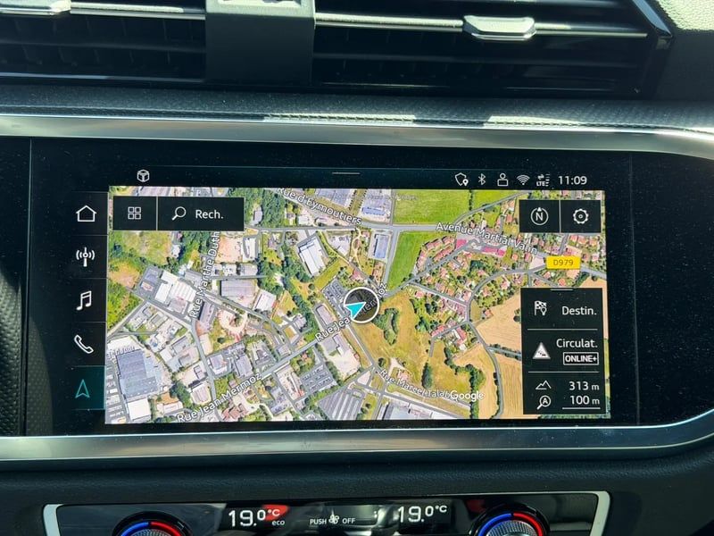 Photo de la voiture AUDI Q3 SPORTBACK 35 TDI 150 ch S tronic 7 S line