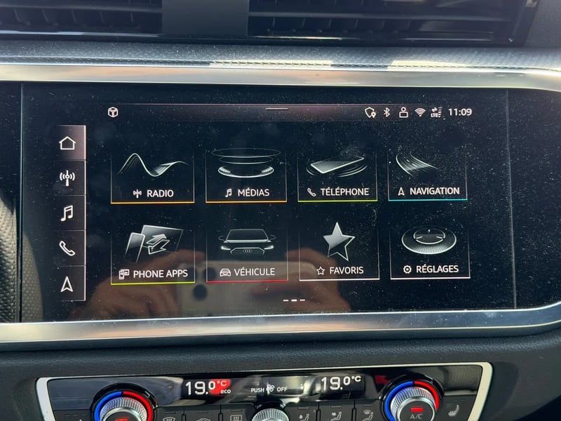 Photo de la voiture AUDI Q3 SPORTBACK 35 TDI 150 ch S tronic 7 S line