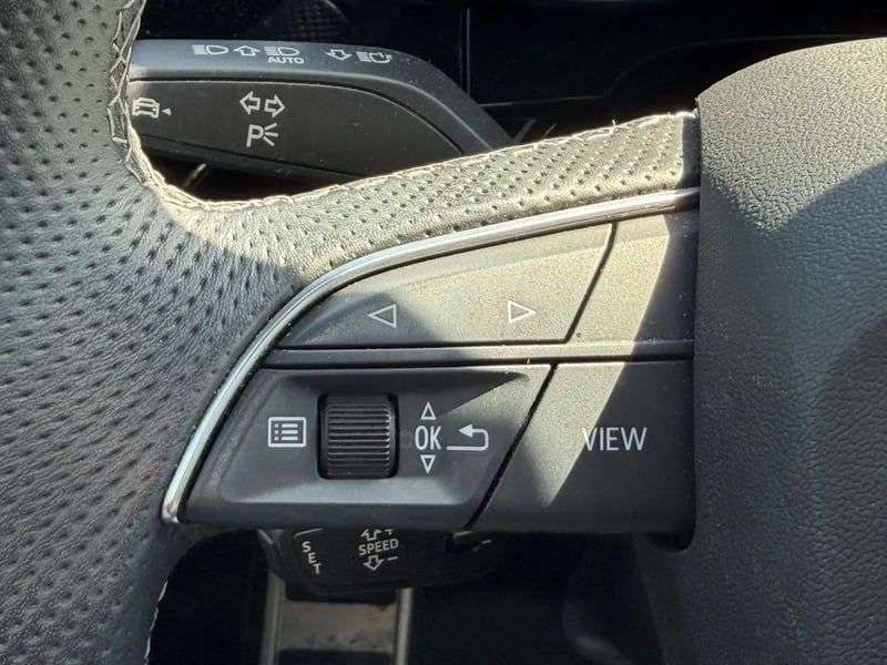 Photo de la voiture AUDI Q3 SPORTBACK 35 TDI 150 ch S tronic 7 S line