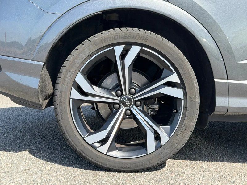 Photo de la voiture AUDI Q3 SPORTBACK 35 TDI 150 ch S tronic 7 S line