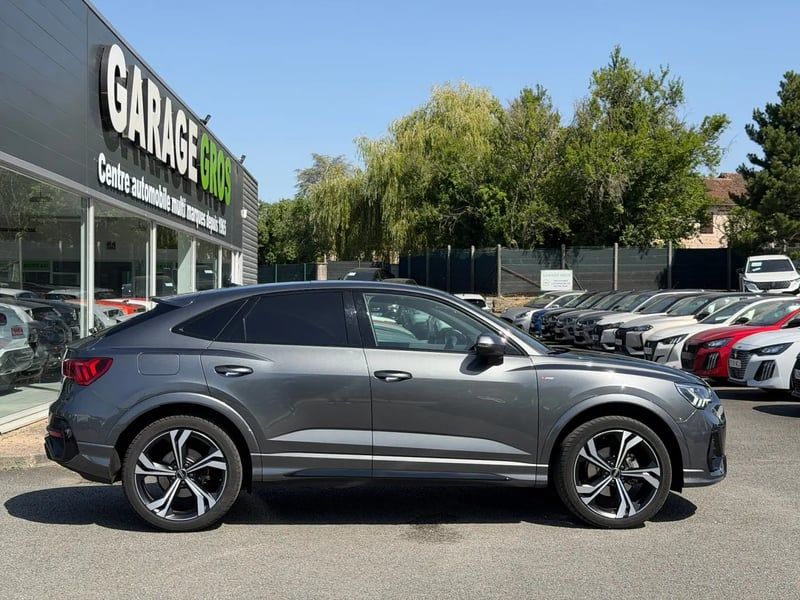 Photo de la voiture AUDI Q3 SPORTBACK 35 TDI 150 ch S tronic 7 S line