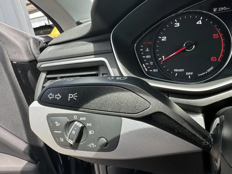 Photo de la voiture AUDI A5 SPORTBACK 2.0 TDI 150 S tronic 7 Design