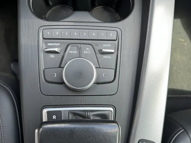 Photo de la voiture AUDI A5 SPORTBACK 2.0 TDI 150 S tronic 7 Design