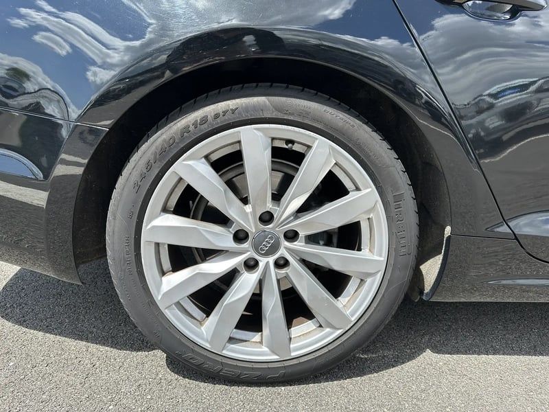 Photo de la voiture AUDI A5 SPORTBACK 2.0 TDI 150 S tronic 7 Design