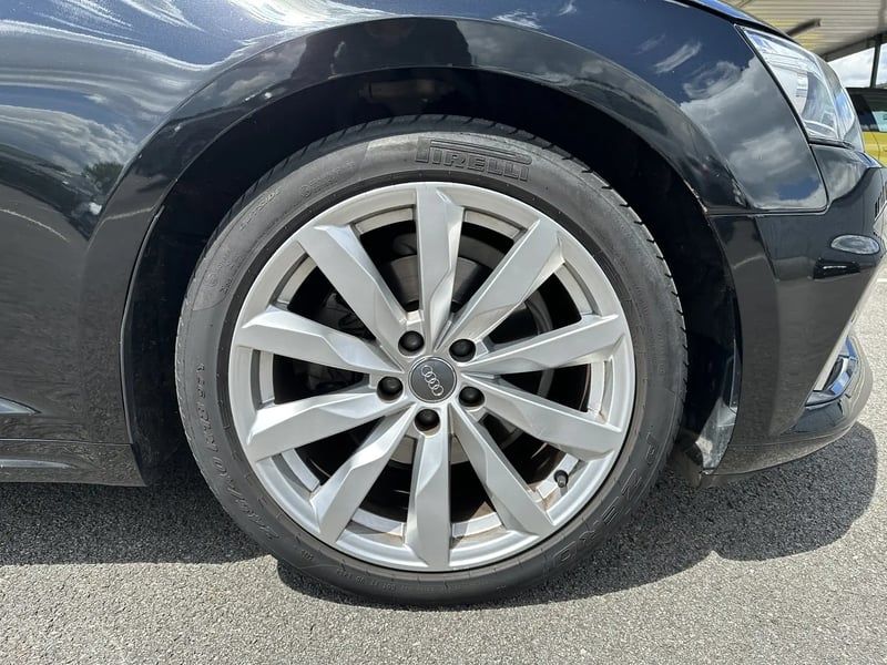 Photo de la voiture AUDI A5 SPORTBACK 2.0 TDI 150 S tronic 7 Design