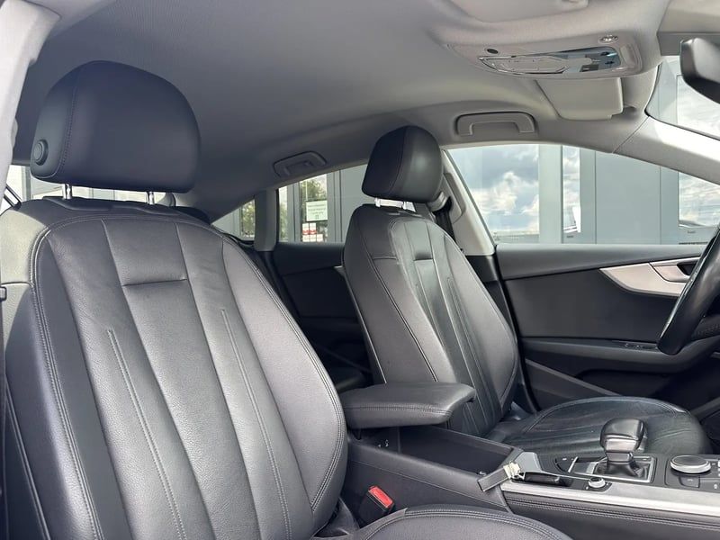 Photo de la voiture AUDI A5 SPORTBACK 2.0 TDI 150 S tronic 7 Design