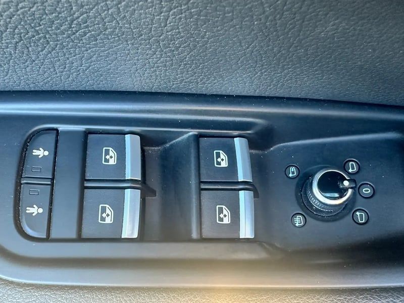 Photo de la voiture AUDI A5 SPORTBACK 2.0 TDI 150 S tronic 7 Design