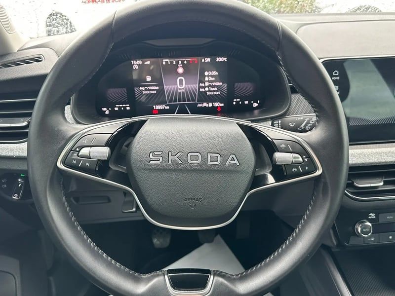Photo de la voiture SKODA SCALA 1.0 TSI Evo 2 116 ch BVM6 Selection
