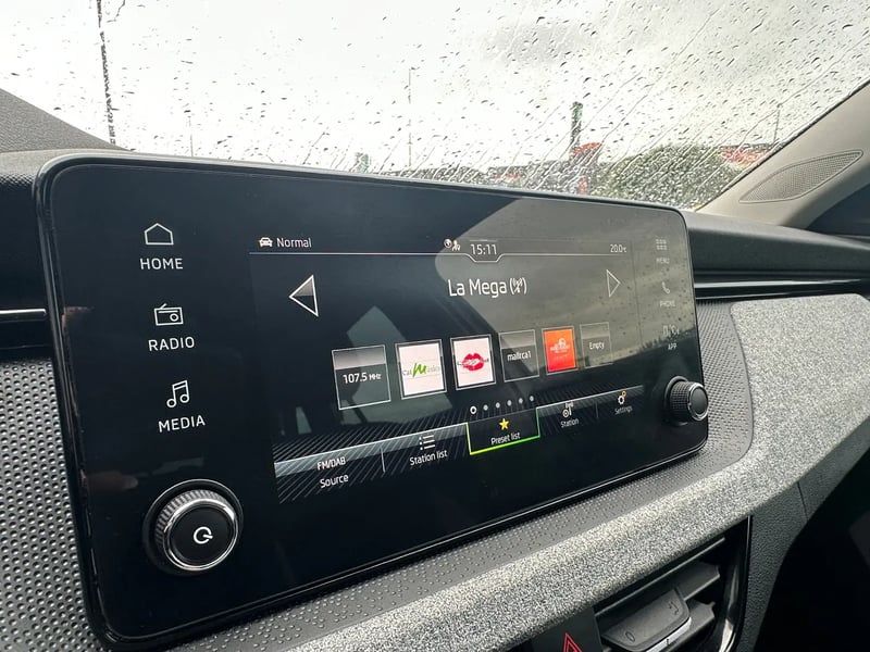Photo de la voiture SKODA SCALA 1.0 TSI Evo 2 116 ch BVM6 Selection