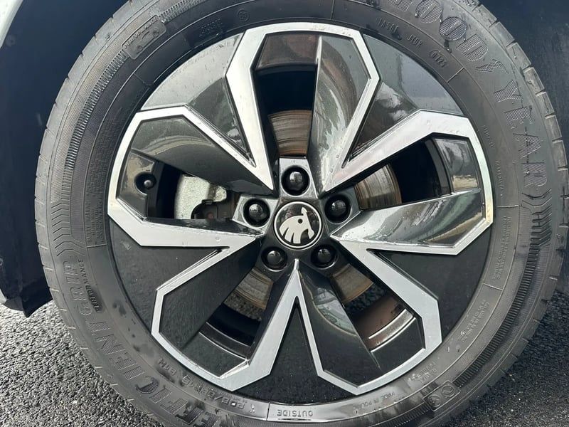 Photo de la voiture SKODA SCALA 1.0 TSI Evo 2 116 ch BVM6 Selection