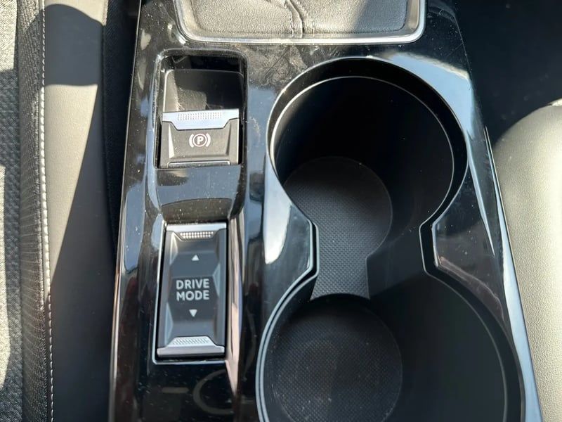 Photo de la voiture PEUGEOT 208 100 S&S BVM6 Allure