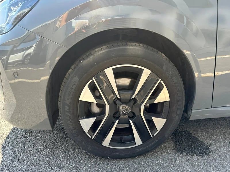 Photo de la voiture PEUGEOT 208 100 S&S BVM6 Allure