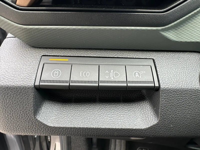 Photo de la voiture DACIA DUSTER Mild Hybrid 130 Extreme
