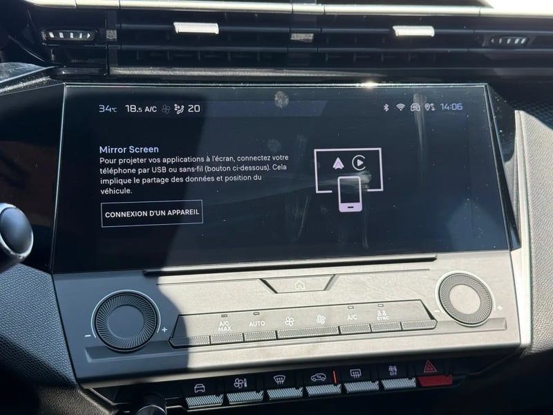 Photo de la voiture PEUGEOT 308 ELECTRIQUE 54 kWh 156ch Style
