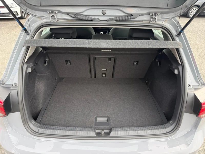 Photo de la voiture VOLKSWAGEN GOLF 1.5 TSI ACT OPF 130 BVM6 Life Business 1st