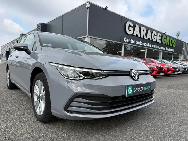 Photo de la voiture VOLKSWAGEN GOLF 1.5 TSI ACT OPF 130 BVM6 Life Business 1st