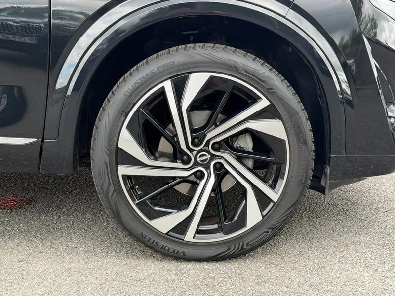 Photo de la voiture NISSAN QASHQAI Mild Hybrid 158 ch Xtronic Tekna+