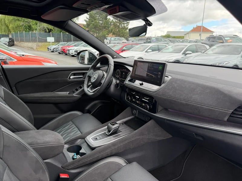 Photo de la voiture NISSAN QASHQAI Mild Hybrid 158 ch Xtronic Tekna+