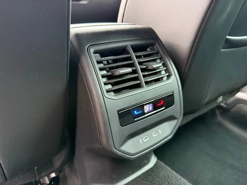 Photo de la voiture CUPRA FORMENTOR 1.5 eTSI Hybrid 150 ch DSG7 V