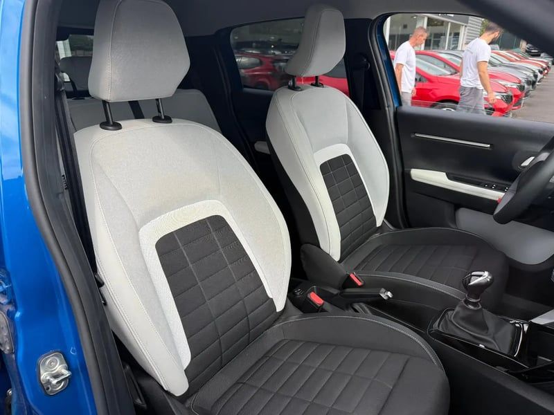 Photo de la voiture CITROEN C3 Turbo 100 ch Manuelle Max