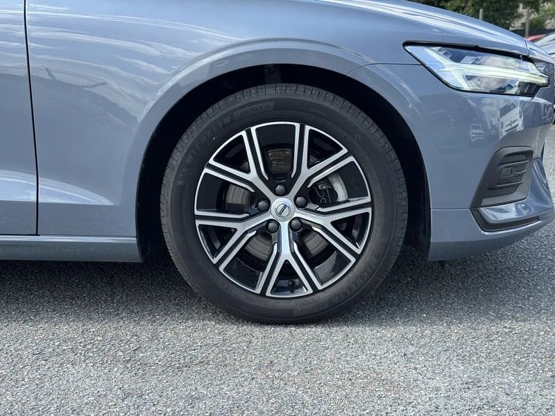 Photo de la voiture VOLVO S60 B4 MHEV 197 ch DCT7 Core+