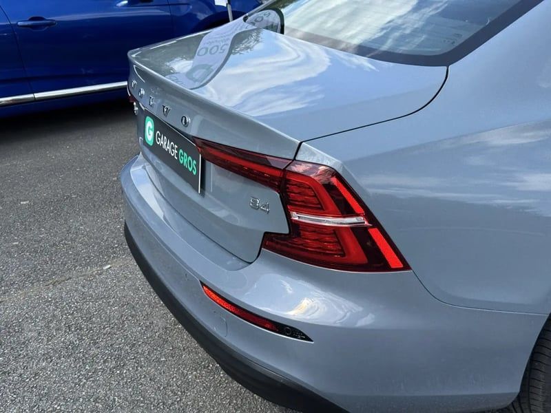 Photo de la voiture VOLVO S60 B4 MHEV 197 ch DCT7 Core+