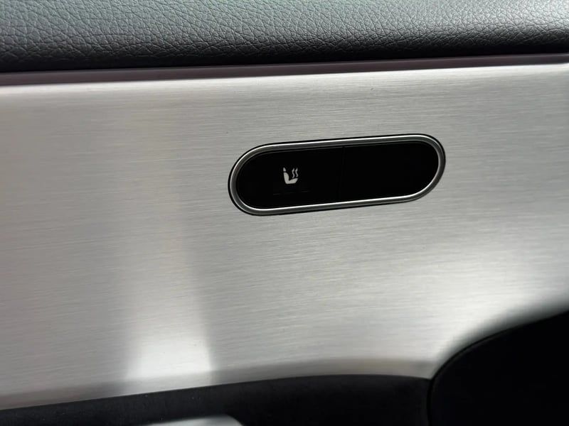 Photo de la voiture MERCEDES CLASSE A 200 d 8G-DCT AMG Line