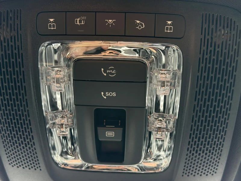 Photo de la voiture MERCEDES CLASSE A 200 d 8G-DCT AMG Line