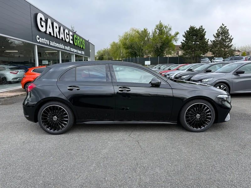 Photo de la voiture MERCEDES CLASSE A 200 d 8G-DCT AMG Line