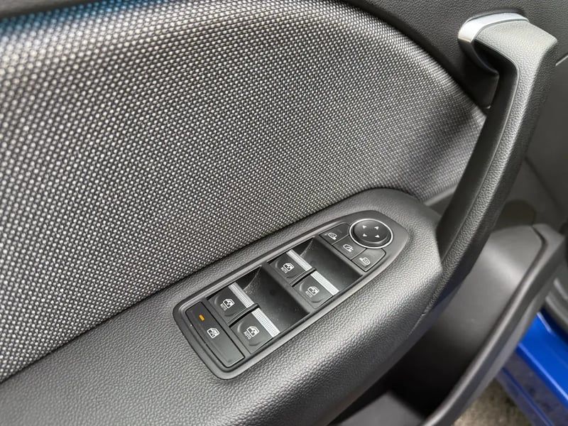 Photo de la voiture RENAULT CAPTUR Eco-G 100 ch Techno