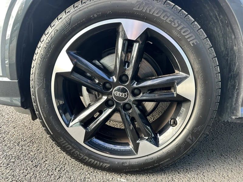 Photo de la voiture AUDI Q2 30 TFSI 110 BVM6 Advanced