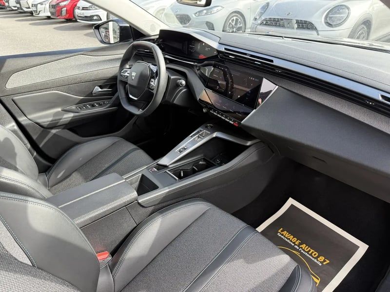 Photo de la voiture PEUGEOT 308 BlueHDi 130ch S&S EAT8 Allure