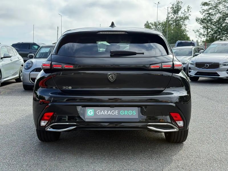Photo de la voiture PEUGEOT 308 BlueHDi 130ch S&S EAT8 Allure