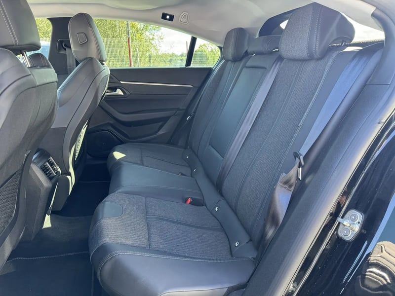 Photo de la voiture PEUGEOT 508 BlueHDi 160 ch S&S EAT8 Allure