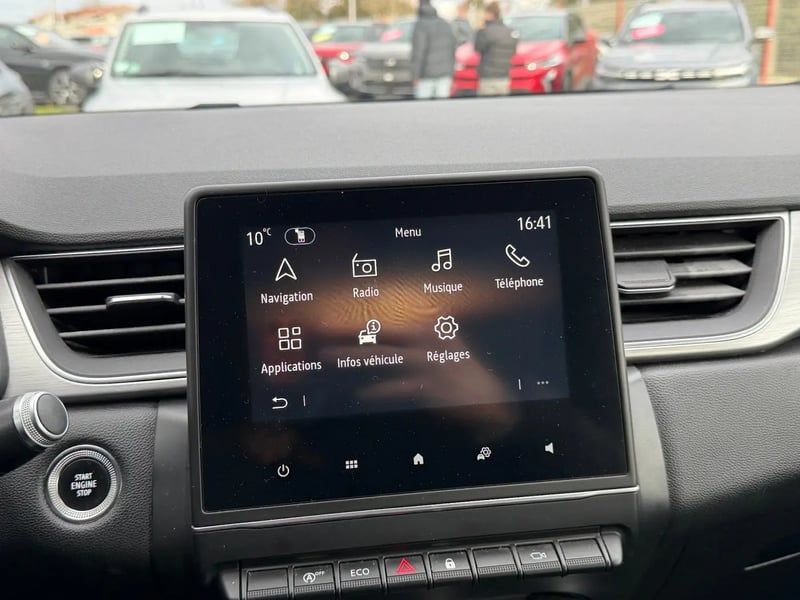 Photo de la voiture RENAULT CAPTUR TCe 90 - 21 Intens