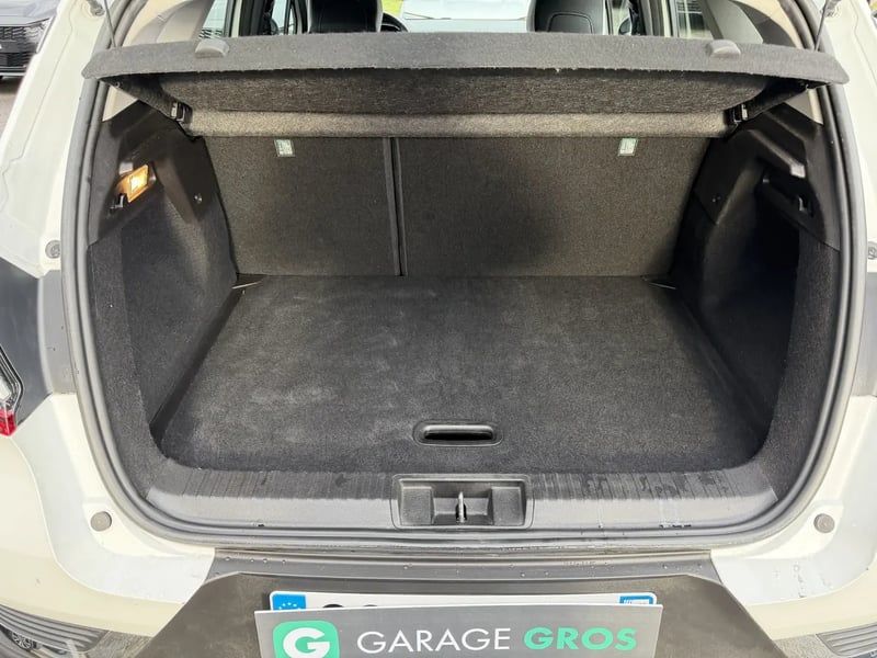 Photo de la voiture RENAULT CAPTUR TCe 90 - 21 Intens