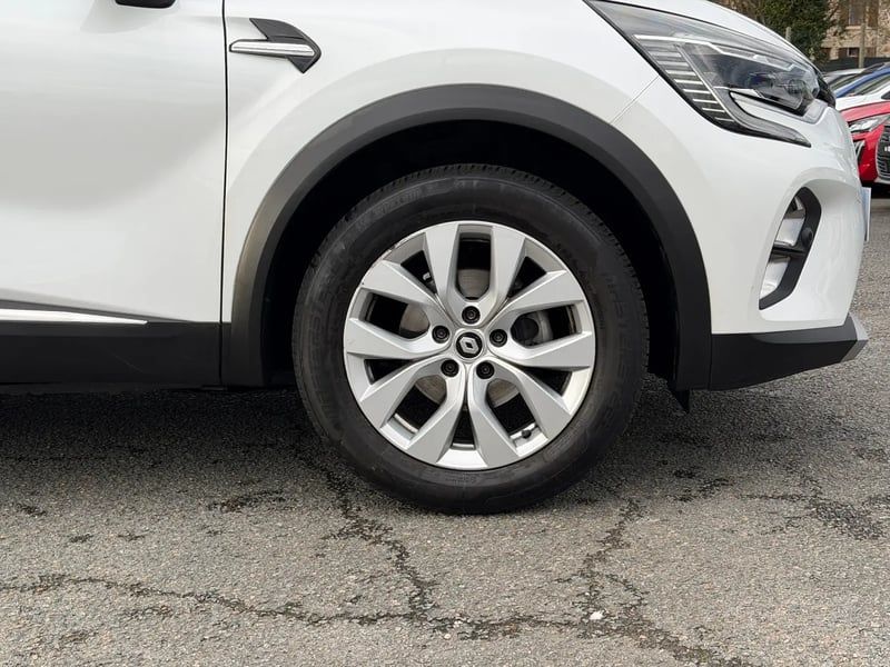 Photo de la voiture RENAULT CAPTUR TCe 90 - 21 Intens