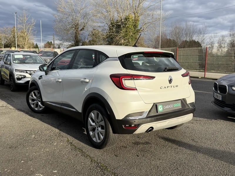 Photo de la voiture RENAULT CAPTUR TCe 90 - 21 Intens