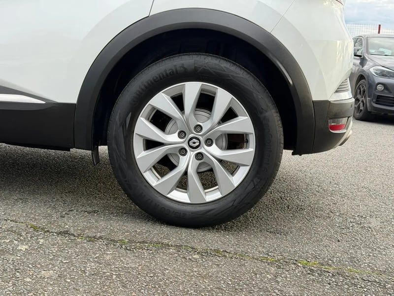 Photo de la voiture RENAULT CAPTUR TCe 90 - 21 Intens