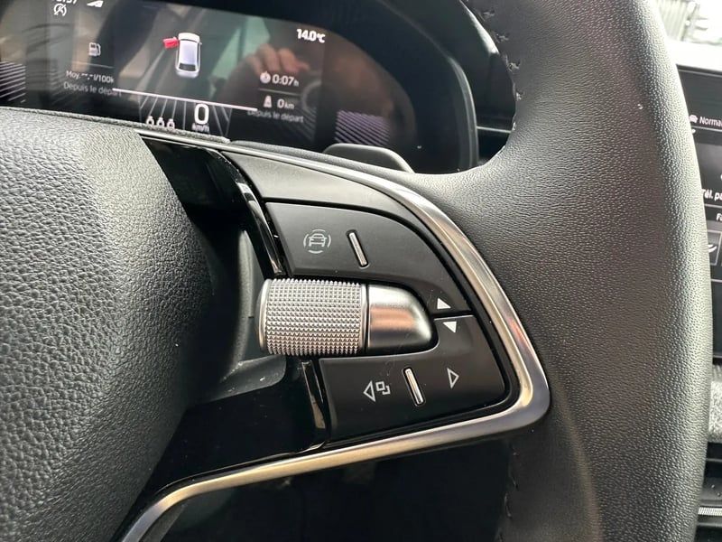 Photo de la voiture SKODA SCALA 1.0 TSI Evo 2 116 ch DSG7 Selection