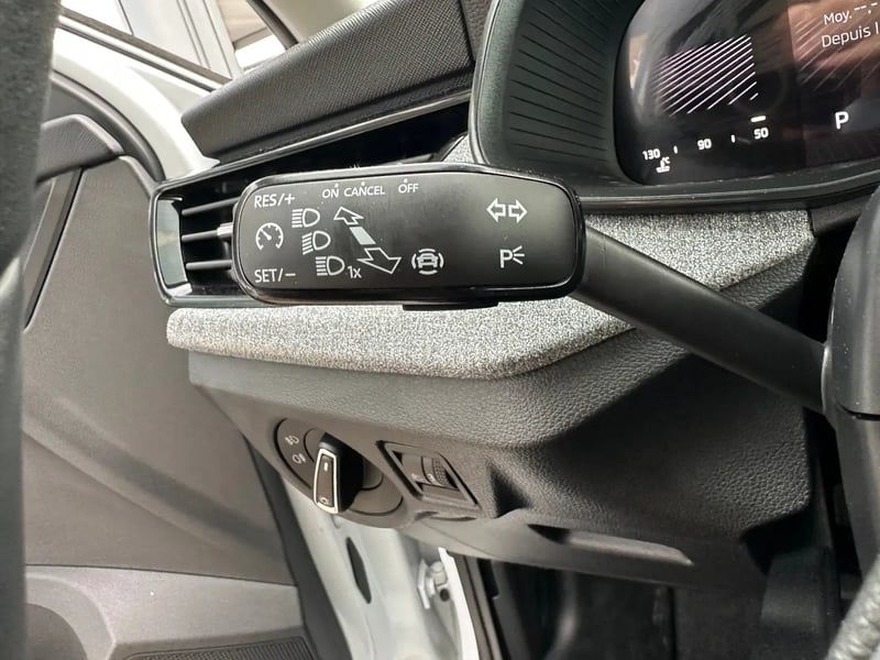 Photo de la voiture SKODA SCALA 1.0 TSI Evo 2 116 ch DSG7 Selection
