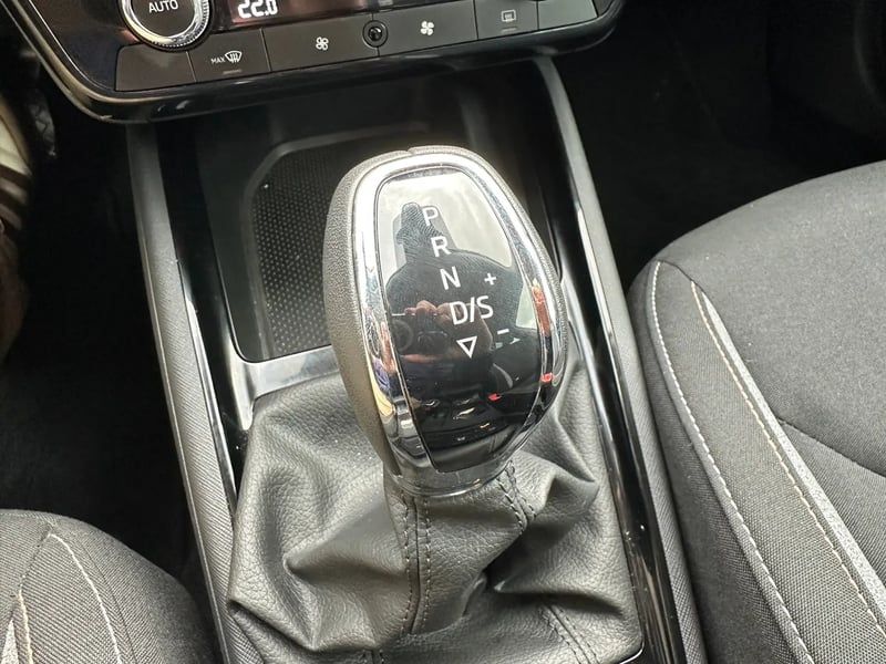 Photo de la voiture SKODA SCALA 1.0 TSI Evo 2 116 ch DSG7 Selection