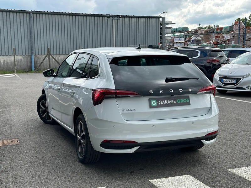 Photo de la voiture SKODA SCALA 1.0 TSI Evo 2 116 ch DSG7 Selection