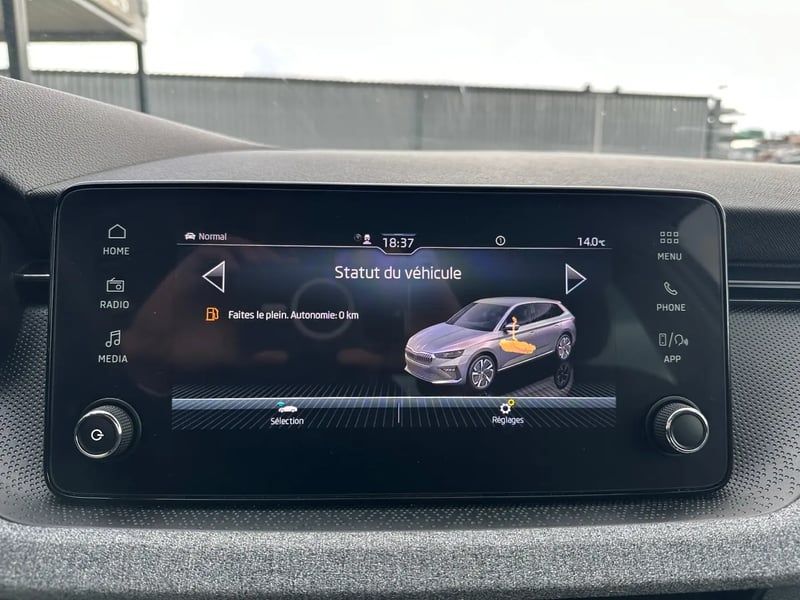 Photo de la voiture SKODA SCALA 1.0 TSI Evo 2 116 ch DSG7 Selection