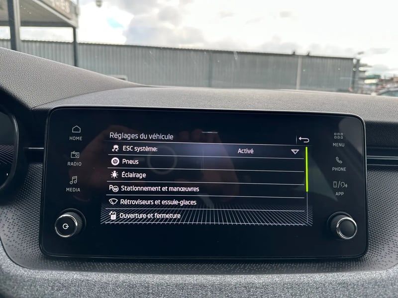 Photo de la voiture SKODA SCALA 1.0 TSI Evo 2 116 ch DSG7 Selection